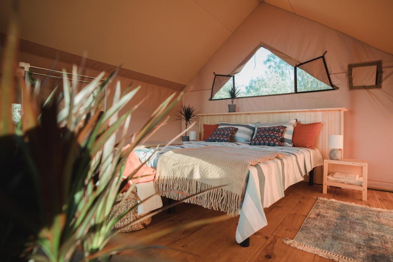 Hotel Glamping Mandra Kanev Leplyavo Exterior foto