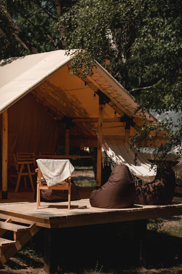 Hotel Glamping Mandra Kanev Leplyavo Exterior foto