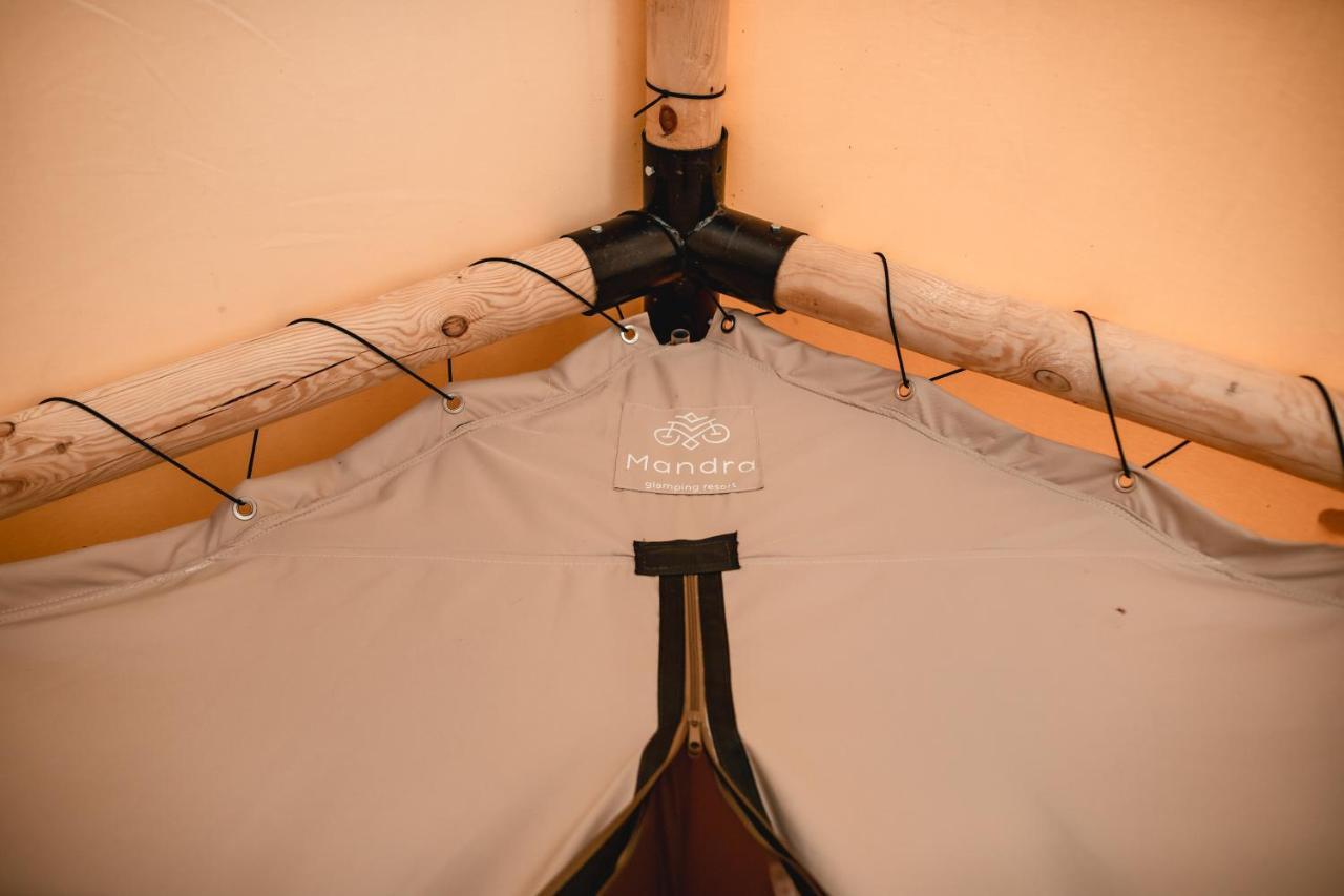 Hotel Glamping Mandra Kanev Leplyavo Exterior foto